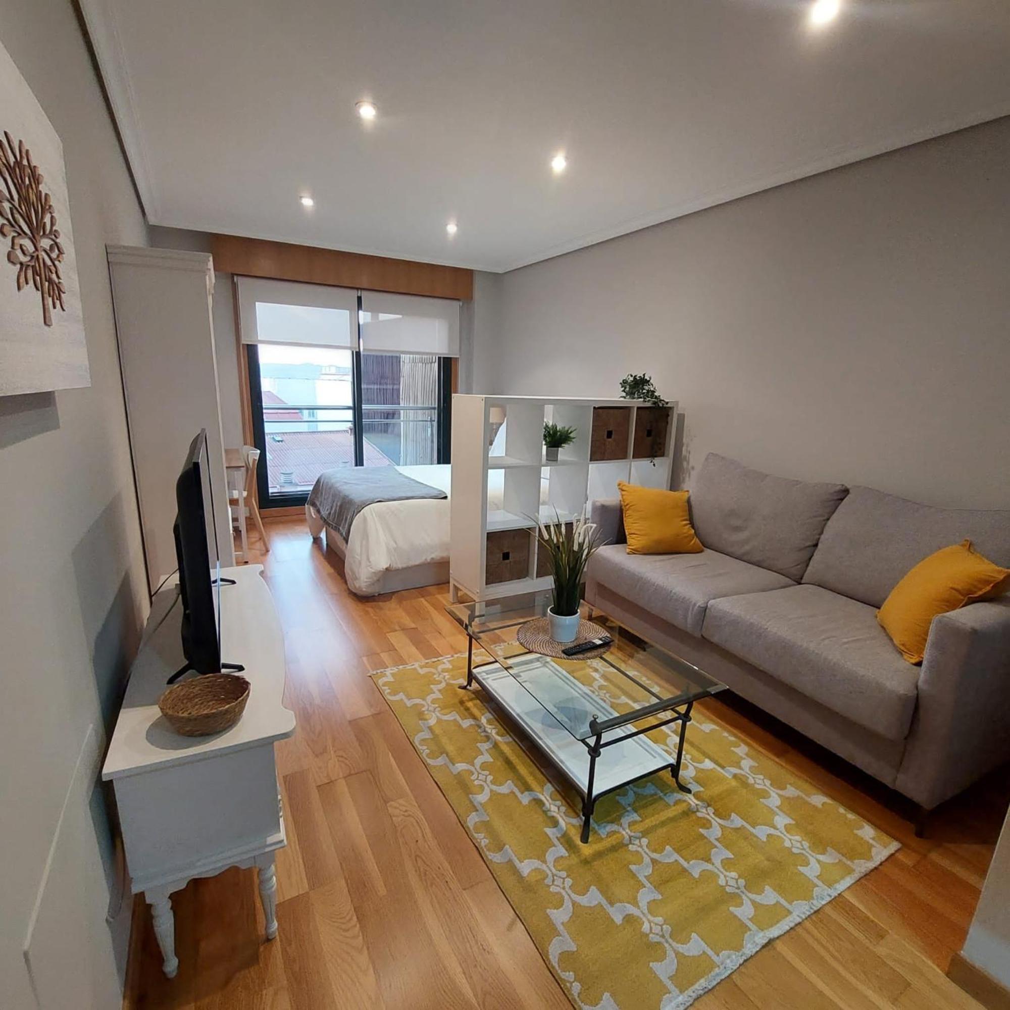 Estudio Centrico Con Garaje Y Vistas Al Mar. Vigo Eksteriør billede