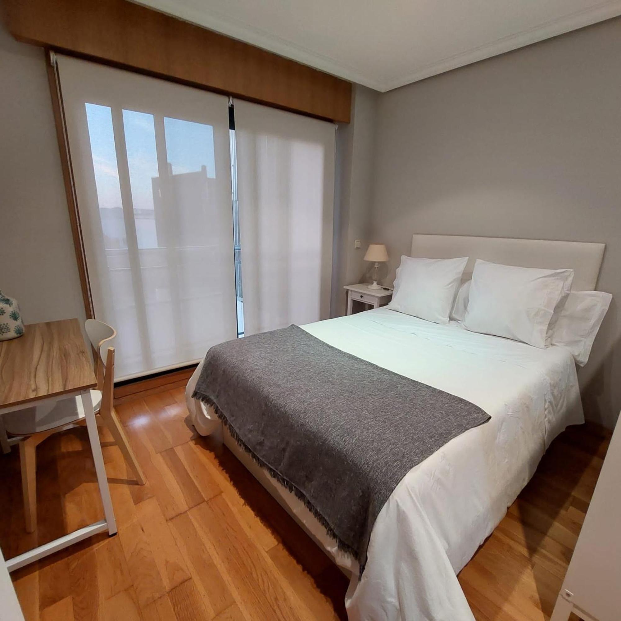 Estudio Centrico Con Garaje Y Vistas Al Mar. Vigo Eksteriør billede
